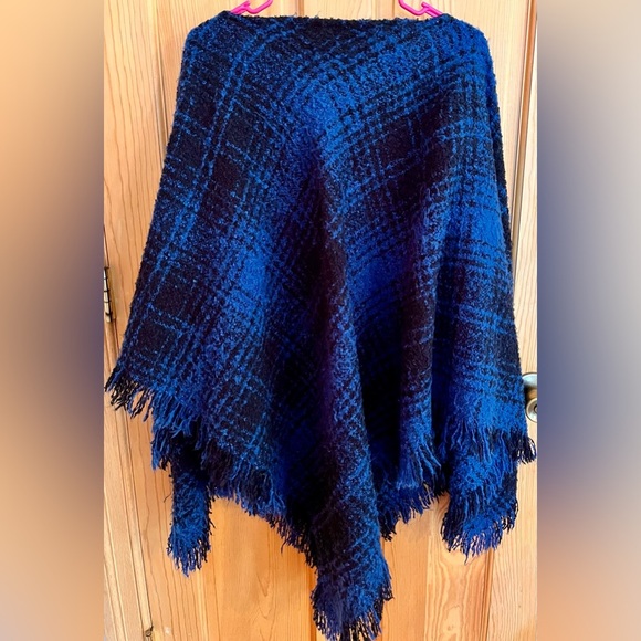 Chaps Blue Knit Poncho with Fringe Serape Boho Chic Hippy Hippie Cozy Casual - Picture 14 of 17